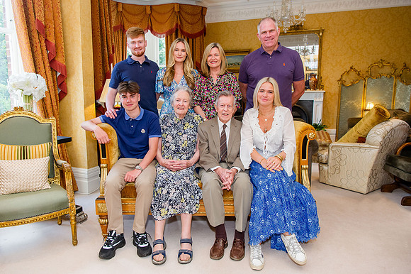 KatePhillipsfamily_3-7-23_010