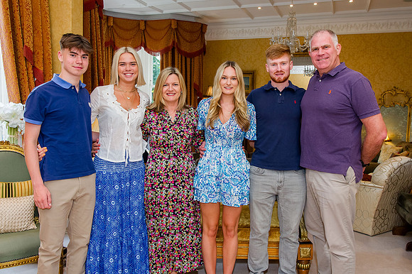 KatePhillipsfamily_3-7-23_021