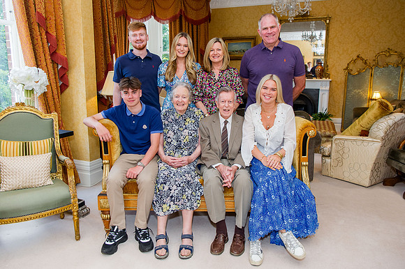 KatePhillipsfamily_3-7-23_008