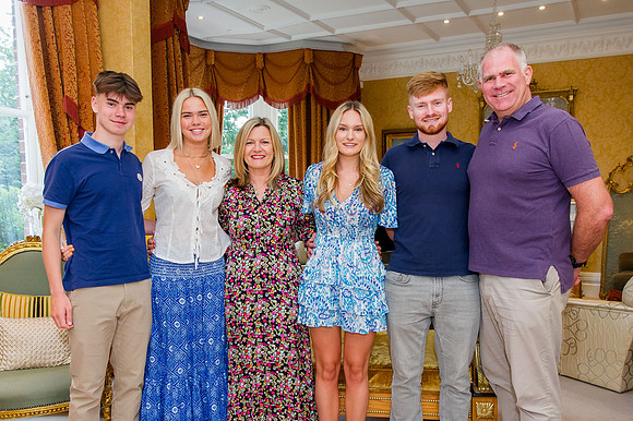 KatePhillipsfamily_3-7-23_023