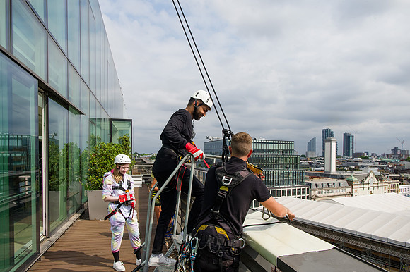 Hogan Lovells Abseiling 2022_054