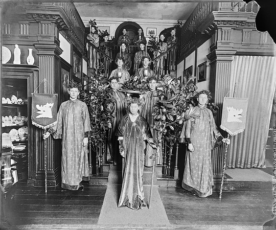 Boars Head at Ferox Hall 1912
