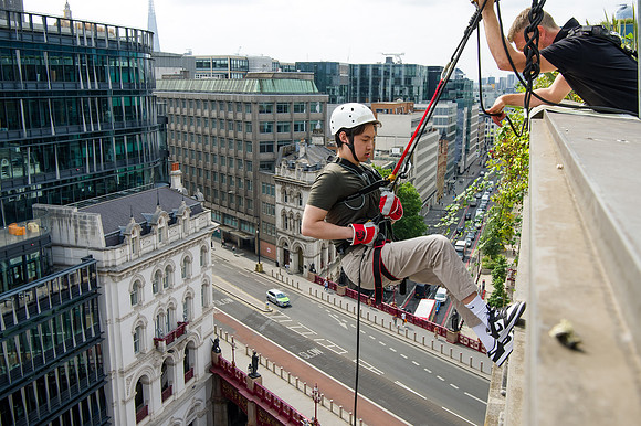 Hogan Lovells Abseiling 2022_043