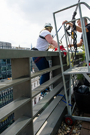 Hogan Lovells Abseiling 2022_140